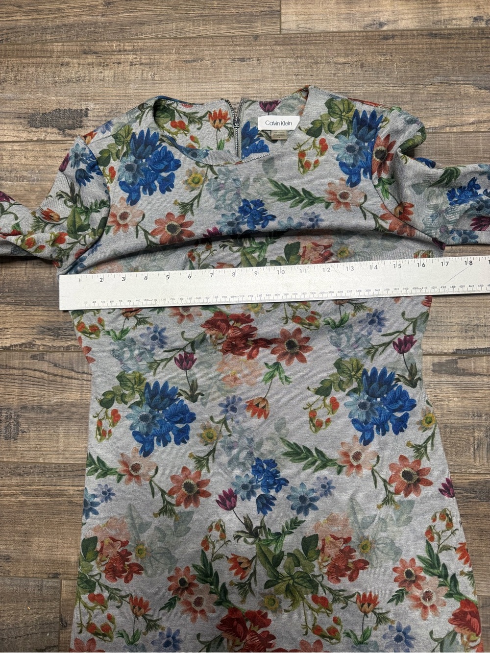 Calvin Klein Floral Bell-Sleeve Dress Midi Crewneck Women's Size 4 - Picture 9 of 10